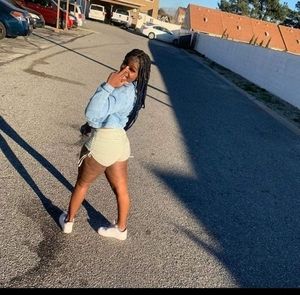 Meet your Posher, Diana